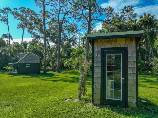 2291 WACCASSA STREET, Geneva, FL 32732