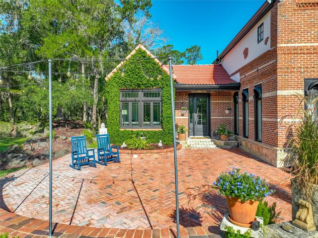 2291 WACCASSA STREET, Geneva, FL 32732