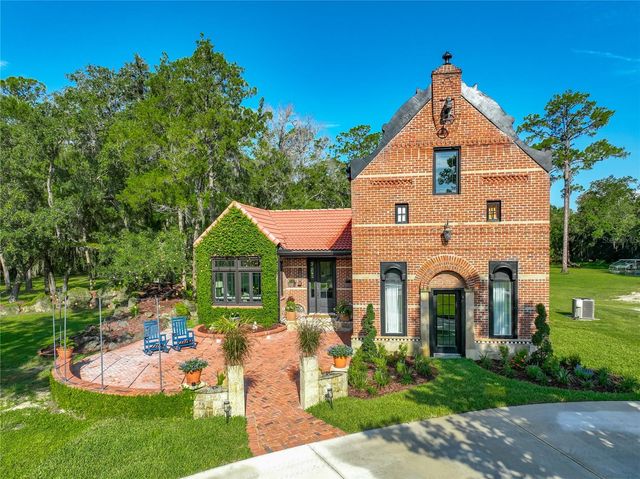 2291 WACCASSA STREET, Geneva, FL 32732