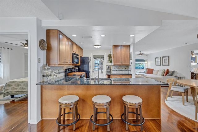 3437 35TH STREET N, St Petersburg, FL 33713