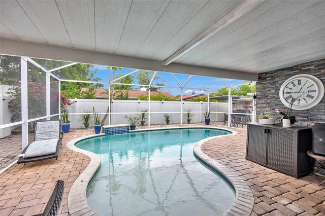 3437 35TH STREET N, St Petersburg, FL 33713