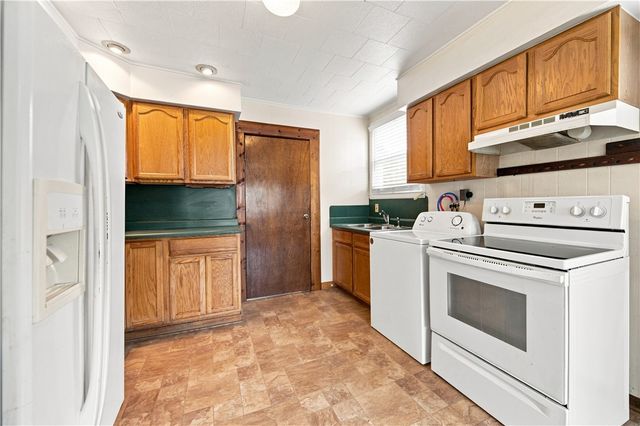 110 Braddock Road, Greece, NY 14612