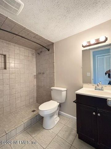 1747 PAPAYA Drive N, Orange Park, FL 32073