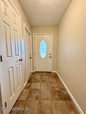1747 PAPAYA Drive N, Orange Park, FL 32073