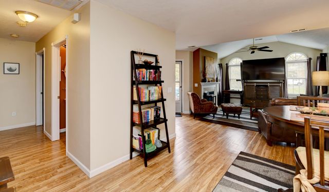 2263 Willowside Lane, Grove City, OH 43123