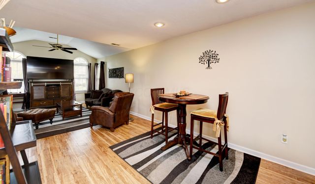 2263 Willowside Lane, Grove City, OH 43123