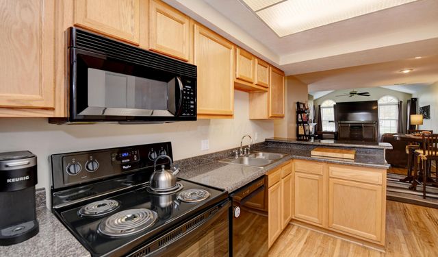 2263 Willowside Lane, Grove City, OH 43123