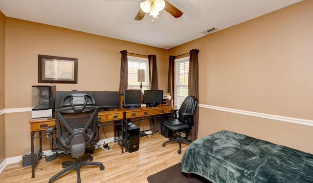 2263 Willowside Lane, Grove City, OH 43123