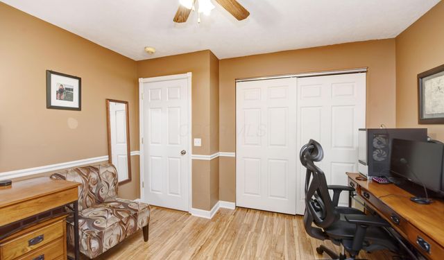 2263 Willowside Lane, Grove City, OH 43123