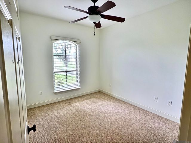 39416 Woodlake Dr, Prairieville, LA 70769