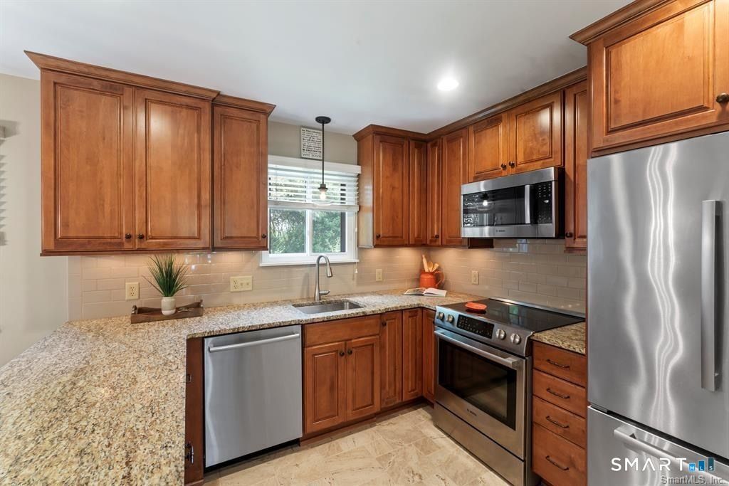 139 Heritage Village B, Southbury, CT 06488