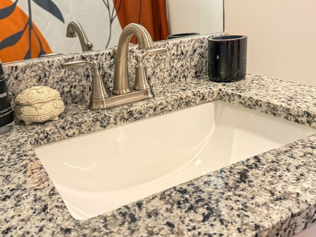 943 Wall St, Clarksville, TN 37040