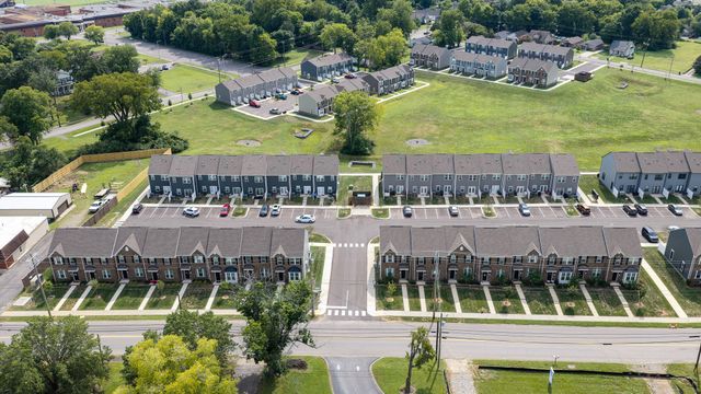 420 Park Ave Unit 22, Lebanon, TN 37087