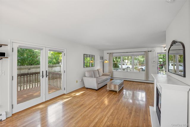 28 Roanoke Road, Sound Beach, NY 11789