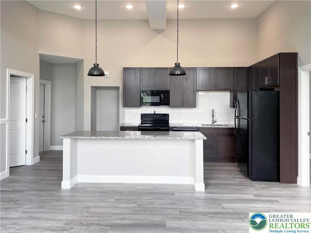 216 Penn Street 8, Bath Boro, PA 18014