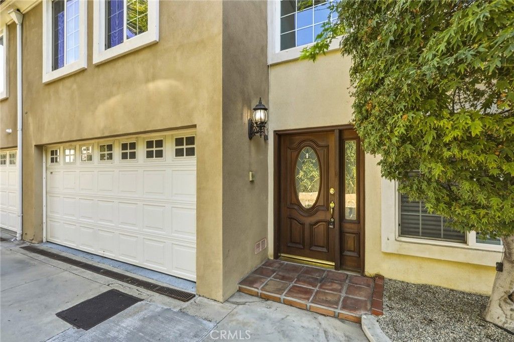 10235 Oklahoma 2, Chatsworth, CA 91311 — photo 2