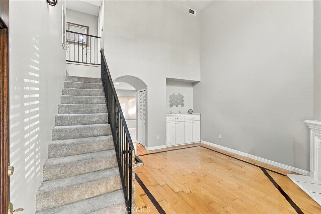 10235 Oklahoma 2, Chatsworth, CA 91311 — photo 3