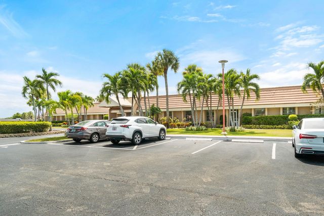 201 Lake Dora Drive, West Palm Beach, FL 33411