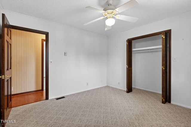 107 Dogwood Lane, Johnson City, TN 37604