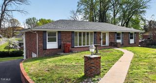 107 Dogwood Lane, Johnson City, TN 37604