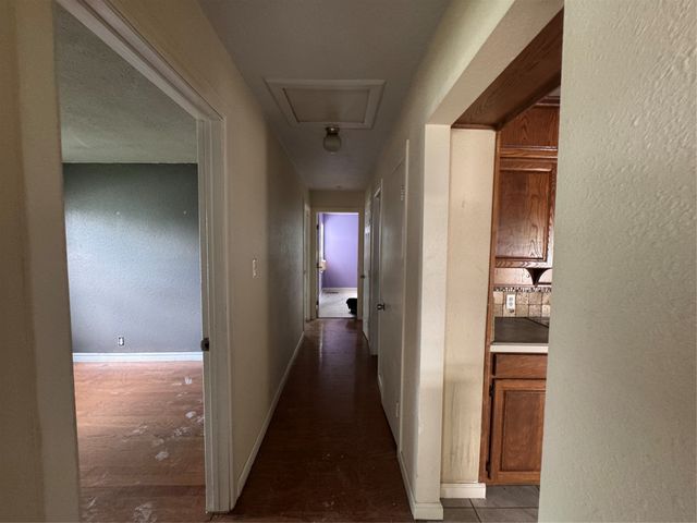 1301 Sharondale Street, Fort Worth, TX 76115