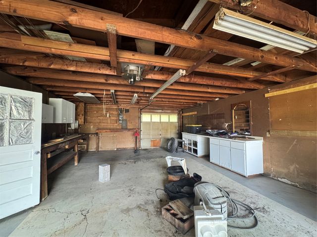 1301 Sharondale Street, Fort Worth, TX 76115