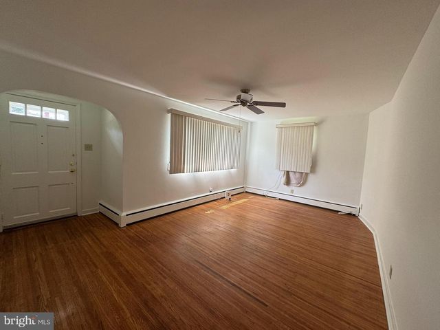 410 PAOLI AVE, Philadelphia, PA 19128