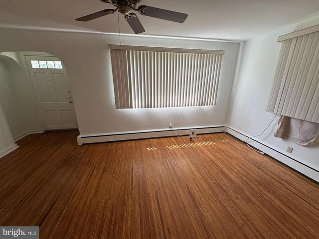 410 PAOLI AVE, Philadelphia, PA 19128