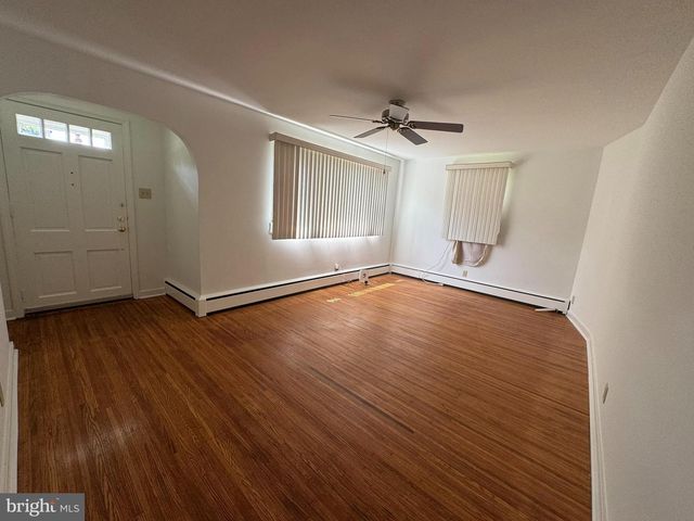 410 PAOLI AVE, Philadelphia, PA 19128