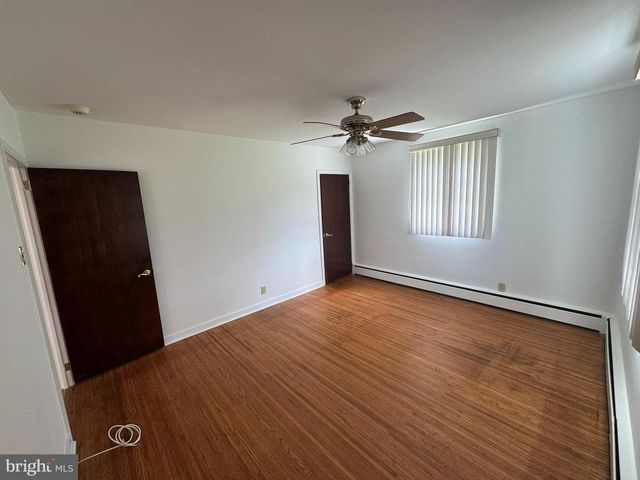 410 PAOLI AVE, Philadelphia, PA 19128