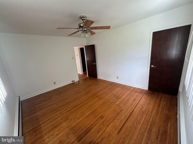 410 PAOLI AVE, Philadelphia, PA 19128