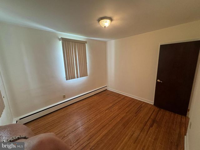 410 PAOLI AVE, Philadelphia, PA 19128