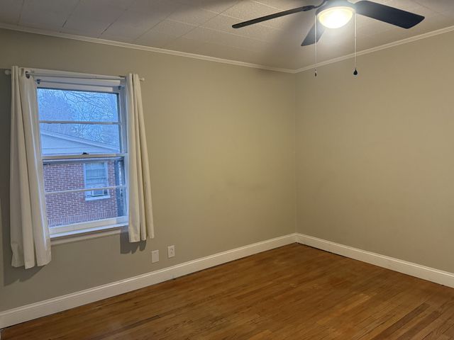 1034 Rolling Fields Cir, Columbia, TN 38401