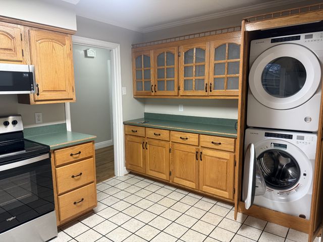 1034 Rolling Fields Cir, Columbia, TN 38401