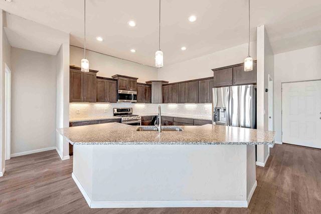 1305 Raymond Court, Loma, CO 81524