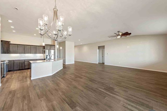 1305 Raymond Court, Loma, CO 81524