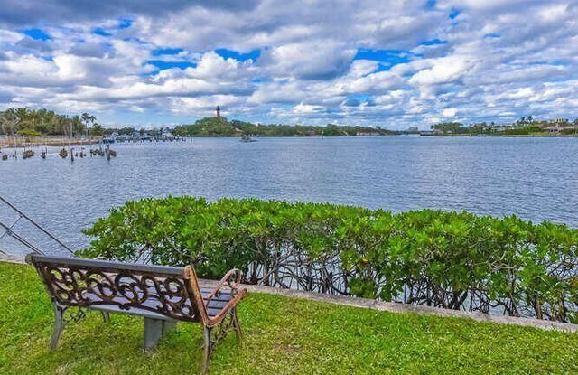 755 Saturn Street H206, Jupiter, FL 33477