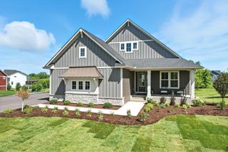 718 Crest Curve, Troy Twp, WI 54016