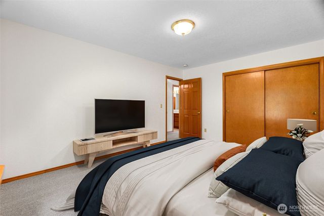 10140 Case Road SW, Olympia, WA 98512