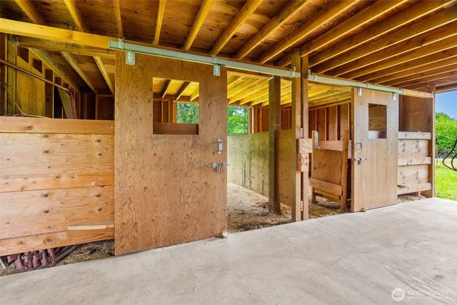 10140 Case Road SW, Olympia, WA 98512