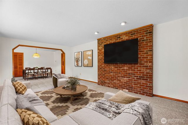 10140 Case Road SW, Olympia, WA 98512