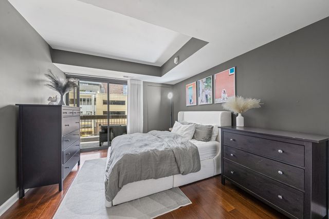 1212 N Wells Street 202, Chicago, IL 60610