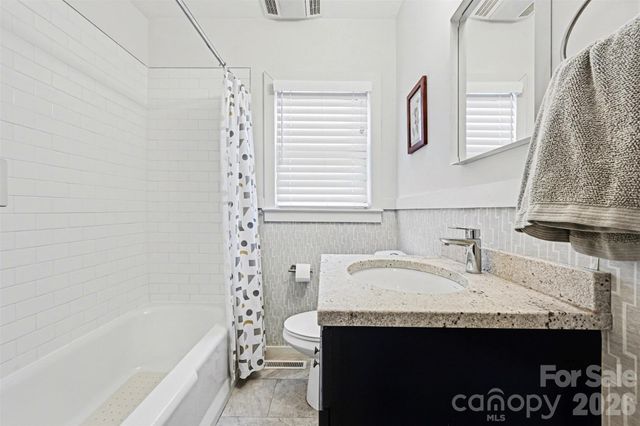 1804 Dearmon Drive, Charlotte, NC 28205