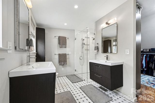 1804 Dearmon Drive, Charlotte, NC 28205