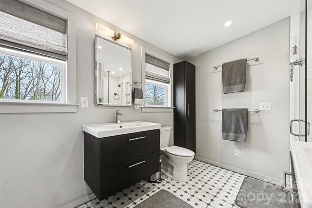 1804 Dearmon Drive, Charlotte, NC 28205