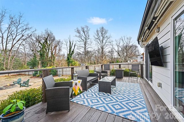 1804 Dearmon Drive, Charlotte, NC 28205