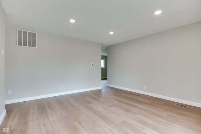 4254 Dubarry Road, Indianapolis, IN 46226