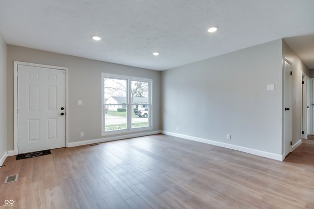 4254 Dubarry Road, Indianapolis, IN 46226