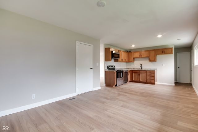 4254 Dubarry Road, Indianapolis, IN 46226