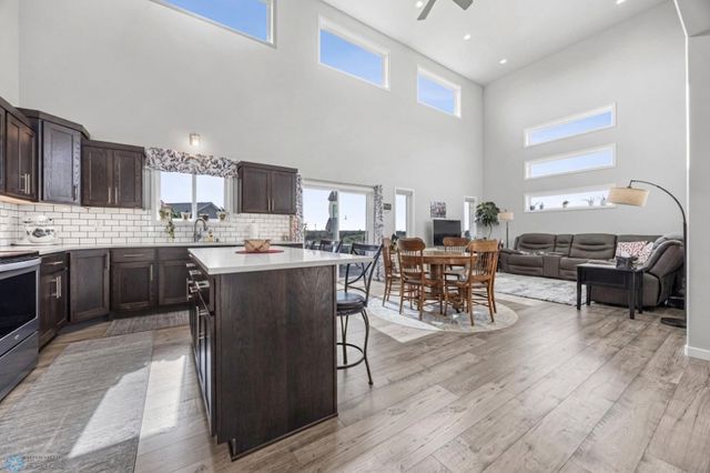 403 16th Street NE, Dilworth, MN 56529